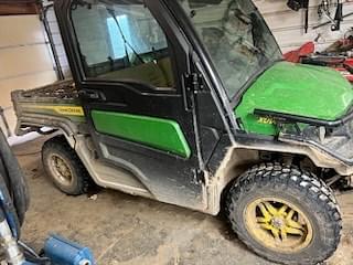 Image of John Deere XUV 835M Primary image