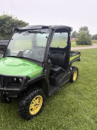 Image of John Deere XUV 835M Primary image