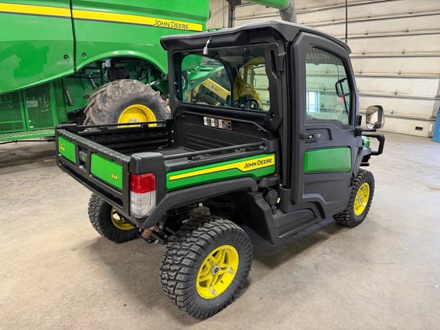 Image of John Deere XUV 835M equipment image 4