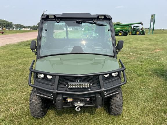 Image of John Deere XUV 835M equipment image 3