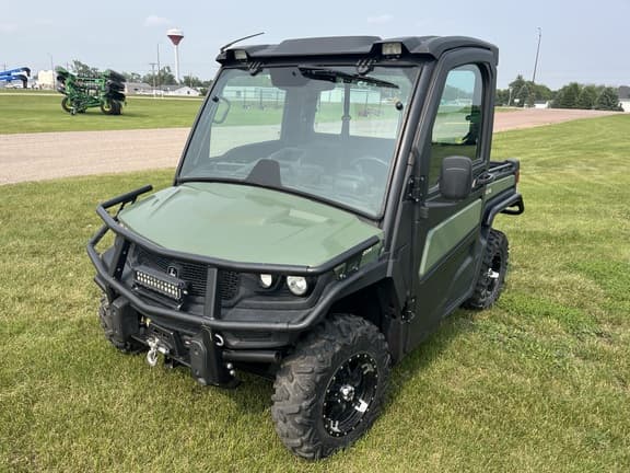 Image of John Deere XUV 835M equipment image 3