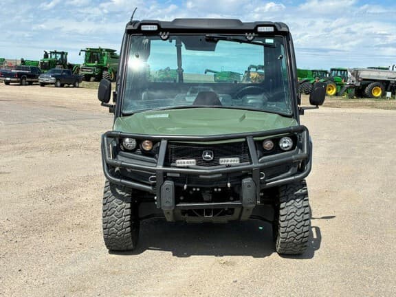 Image of John Deere XUV 835M equipment image 3