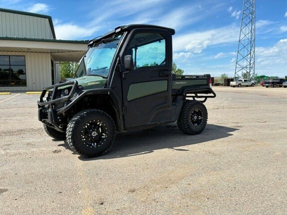 2023 John Deere XUV 835M Equipment Image0