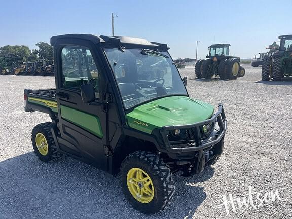 Image of John Deere XUV 835M Primary image