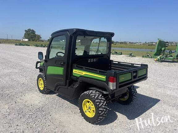 Image of John Deere XUV 835M equipment image 4