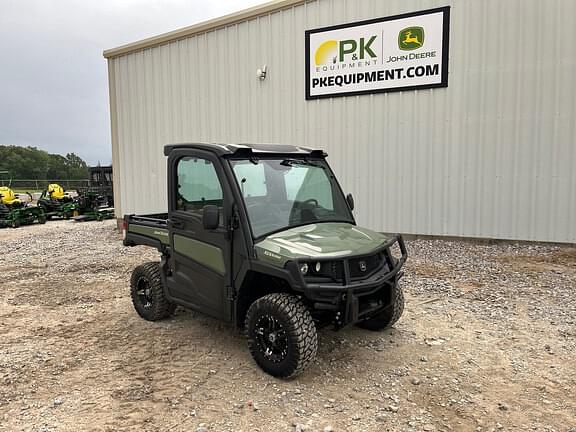 Image of John Deere XUV 835M Primary image