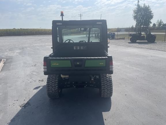 Image of John Deere XUV 835M Primary image