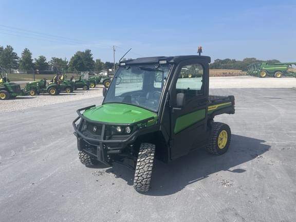 Image of John Deere XUV 835M Primary image