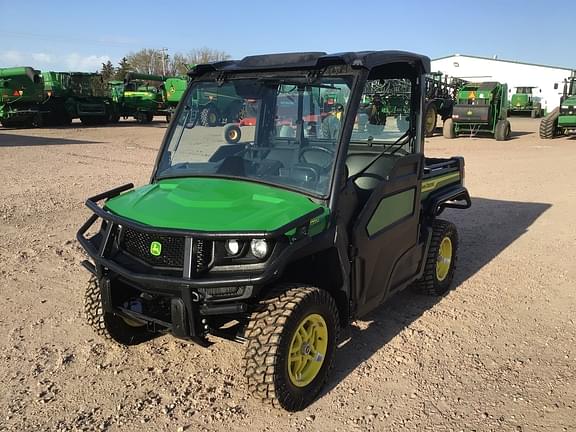 Image of John Deere XUV 835M equipment image 2