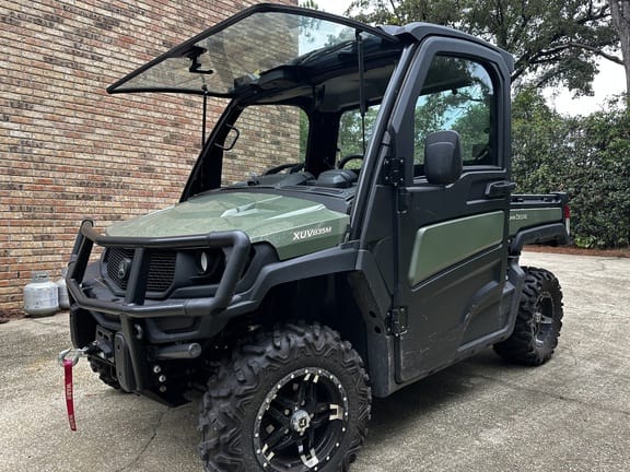 Main image John Deere XUV 835M