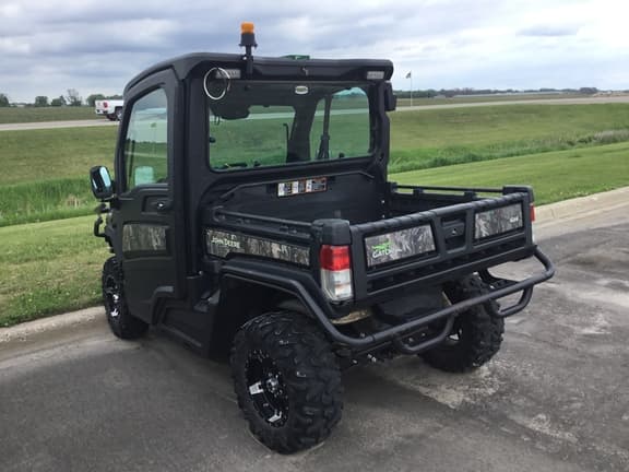 Image of John Deere XUV 835M equipment image 3