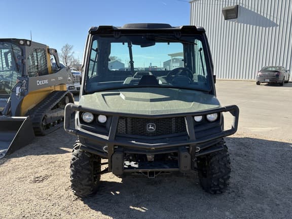 Image of John Deere XUV 835M equipment image 4
