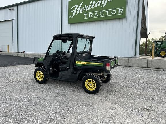 Image of John Deere XUV 835M equipment image 2