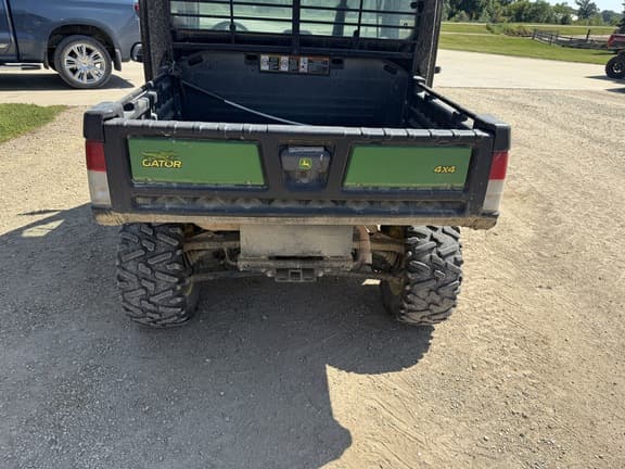 Image of John Deere XUV 835M equipment image 3