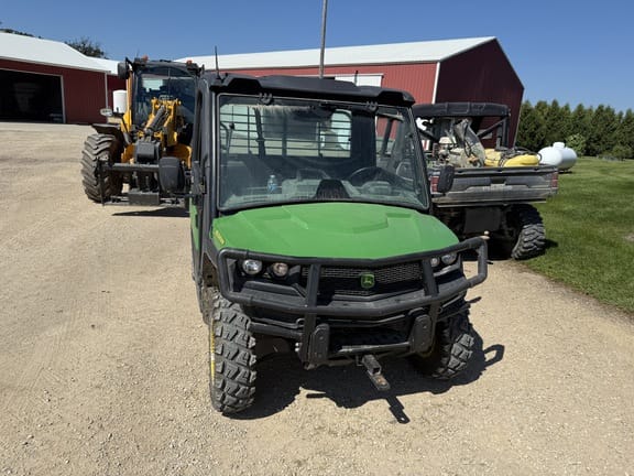 2023 John Deere XUV 835M Equipment Image0