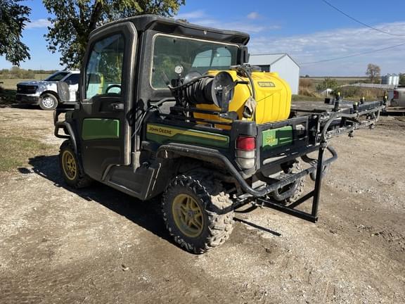 Image of John Deere XUV 835M equipment image 4