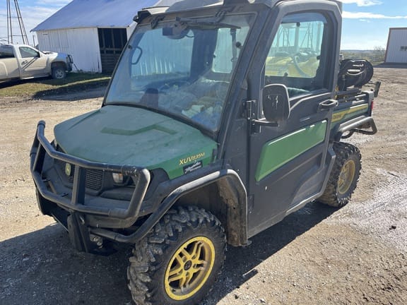 2023 John Deere XUV 835M Equipment Image0