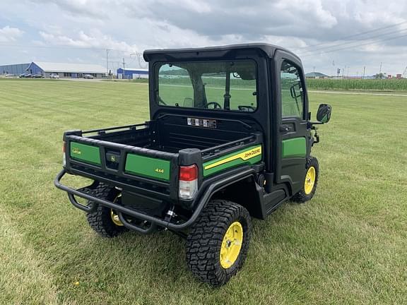 Image of John Deere XUV 835M equipment image 4