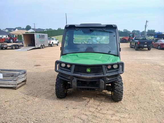 Image of John Deere XUV 835M equipment image 1