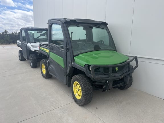 2023 John Deere XUV 835M Equipment Image0