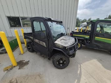 Main image John Deere XUV 835M