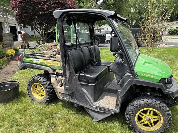 Image of John Deere XUV 835M equipment image 4