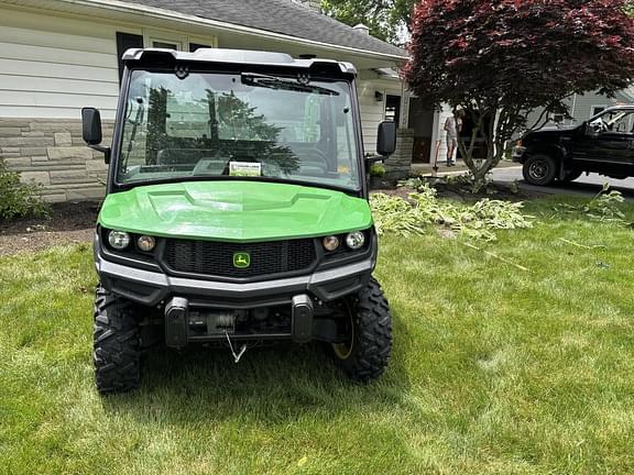 Image of John Deere XUV 835M equipment image 3