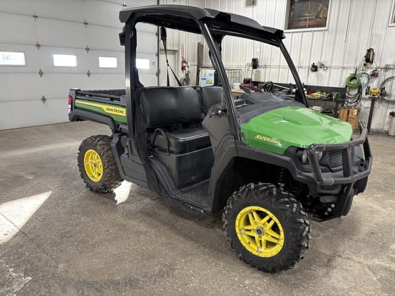 2023 John Deere XUV 835M Equipment Image0