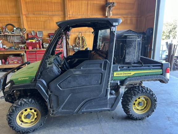 Image of John Deere XUV 835M equipment image 1
