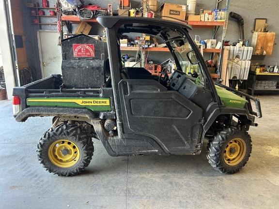 Image of John Deere XUV 835M equipment image 2