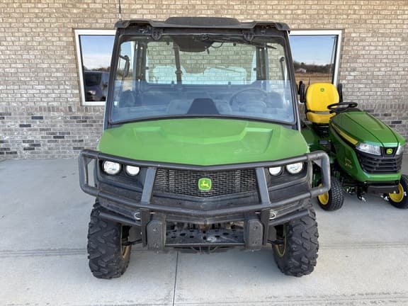 Image of John Deere XUV 835M equipment image 4