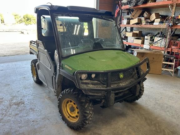 Image of John Deere XUV 835M equipment image 3
