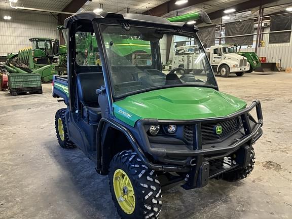 Image of John Deere XUV 835M equipment image 1