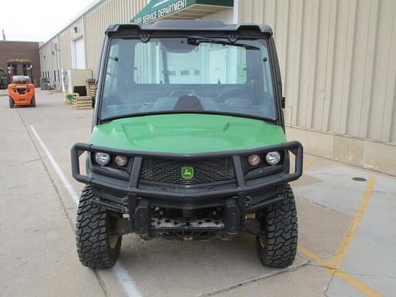 Image of John Deere XUV 835M equipment image 2