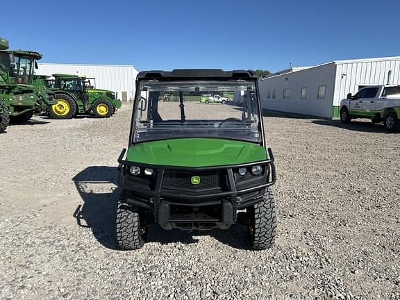 Image of John Deere XUV 835M equipment image 1