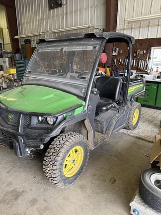Image of John Deere XUV 835M Primary Image