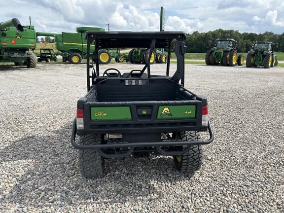 Image of John Deere XUV 835M equipment image 4