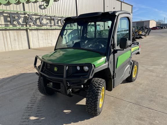 Image of John Deere XUV 835M equipment image 3