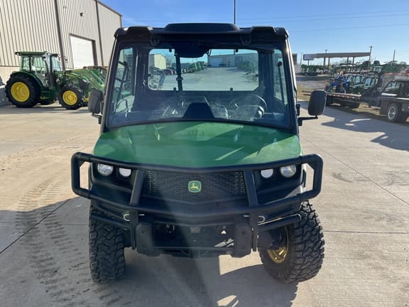 Image of John Deere XUV 835M equipment image 2