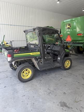 Image of John Deere XUV 835M equipment image 1