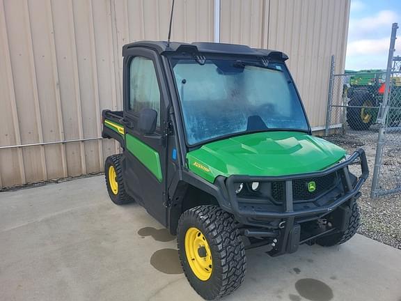 Image of John Deere XUV 835M equipment image 2