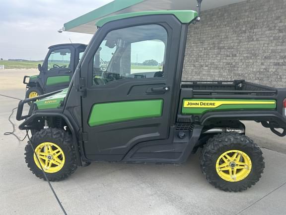 Image of John Deere XUV 835M equipment image 1