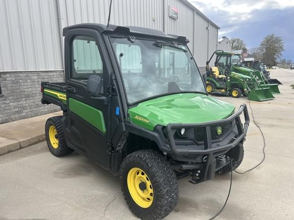 Image of John Deere XUV 835M equipment image 2
