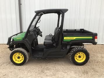 Main image John Deere XUV 835M
