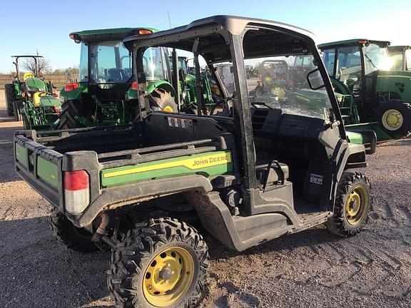 Image of John Deere XUV 835M equipment image 4