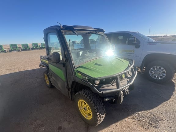 2023 John Deere XUV 835M Equipment Image0