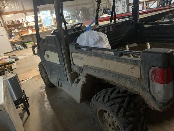 Image of John Deere XUV 835M Honor Edition equipment image 4