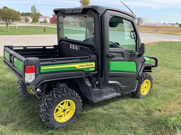 Image of John Deere XUV 835M equipment image 4