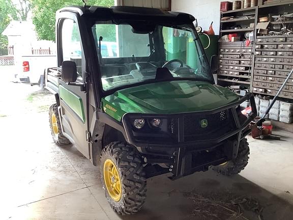 Image of John Deere XUV 835M equipment image 1