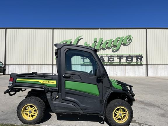 Image of John Deere XUV 835M equipment image 2